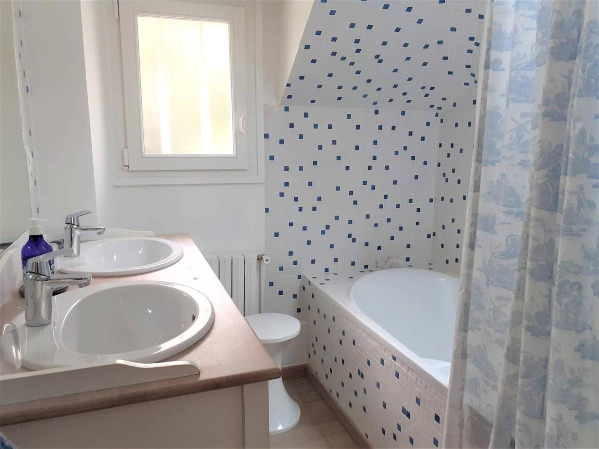 Hébergement de vacances Maison La Baule, 6 Pièces, 8 Personnes - Fr-1-392-174 *